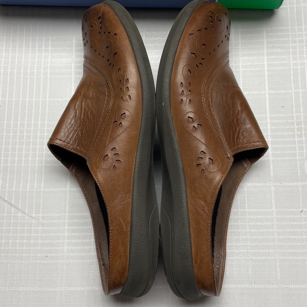 Abeo Women’s leather mules - Picture 6 of 12